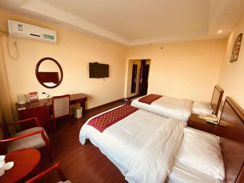 Greentree Inn Huai'An Bus Station Golden Eagle Xinya Huaihai Road Business Hotel Eksteriør billede