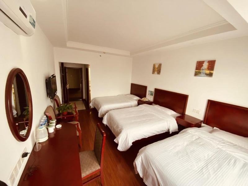 Greentree Inn Huai'An Bus Station Golden Eagle Xinya Huaihai Road Business Hotel Eksteriør billede