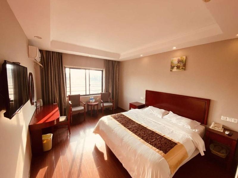 Greentree Inn Huai'An Bus Station Golden Eagle Xinya Huaihai Road Business Hotel Eksteriør billede