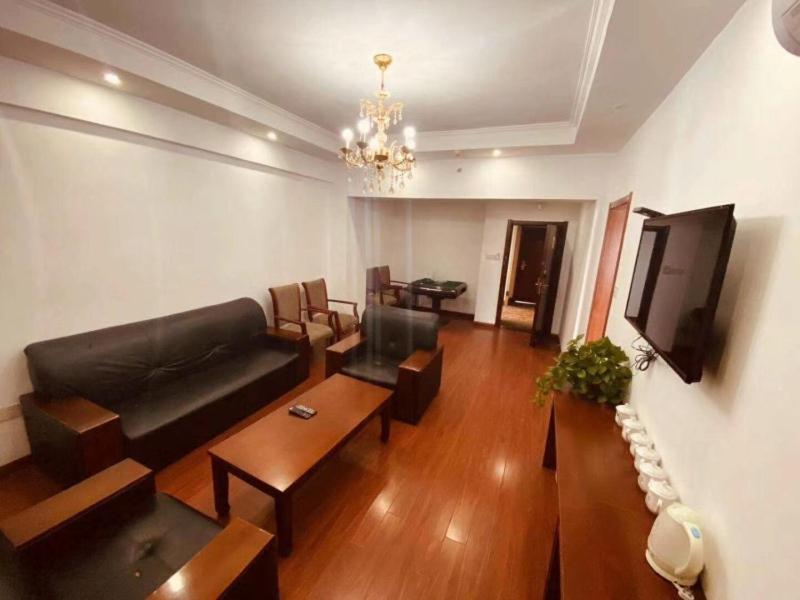 Greentree Inn Huai'An Bus Station Golden Eagle Xinya Huaihai Road Business Hotel Eksteriør billede