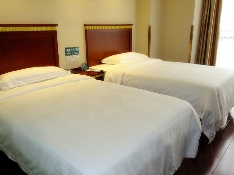 Greentree Inn Huai'An Bus Station Golden Eagle Xinya Huaihai Road Business Hotel Eksteriør billede